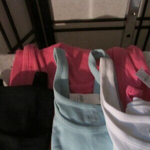 nwt (4) Old Navy sleeve less Tee shirts